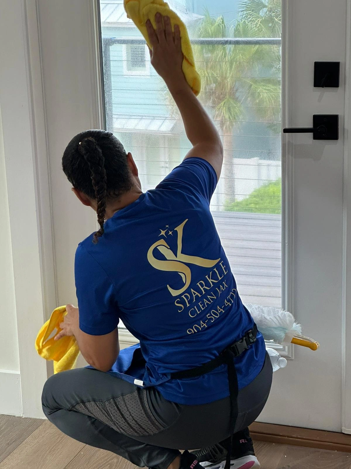 Professional door cleaning service